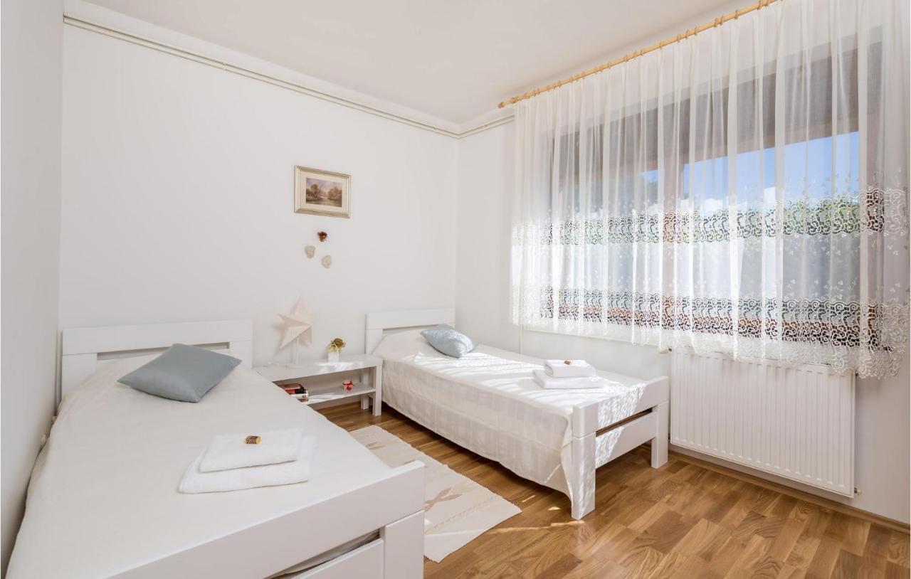 4 Bedroom Nice Apartment In 오파티아 외부 사진