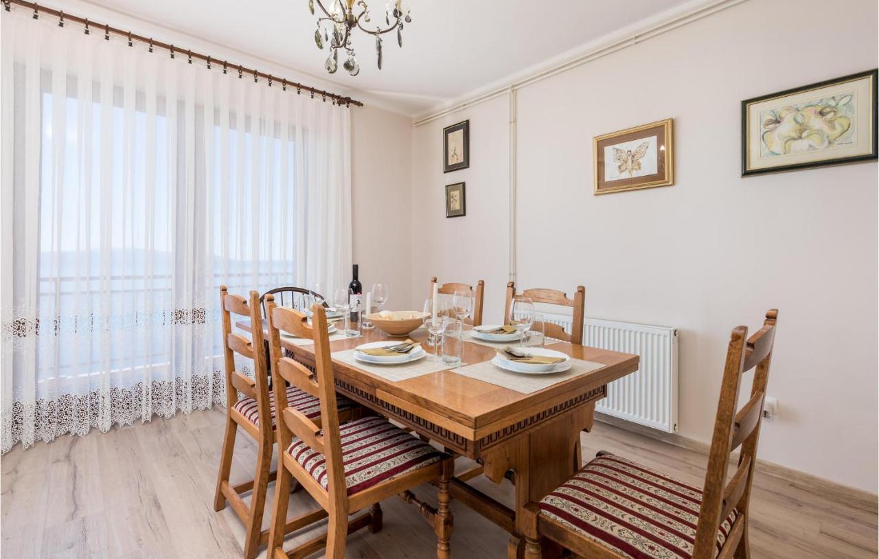 4 Bedroom Nice Apartment In 오파티아 외부 사진